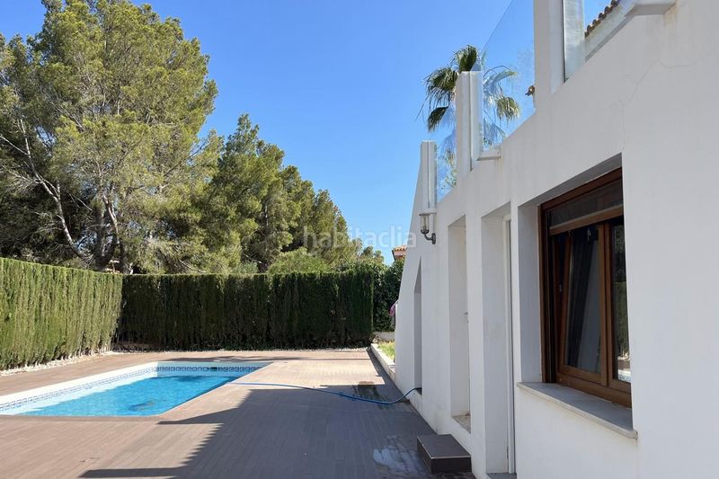 Foto fbd69e9e-e6c6-4675-b44f-72cf9c402700. Casa amb piscina a Coloma Nucia (la)