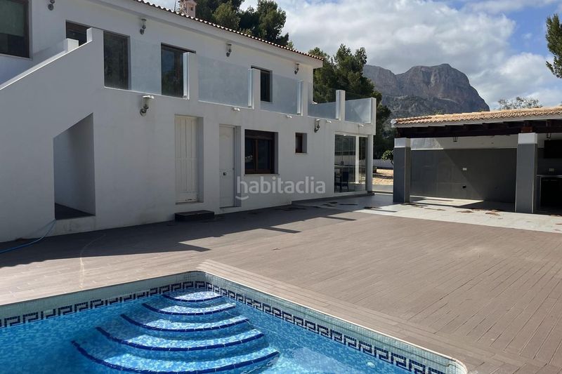 Foto fedee0f4-974d-4cb4-8916-bae42e6be7b1. Casa amb piscina a Coloma Nucia (la)