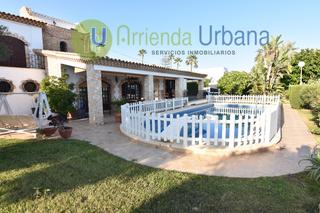 House  Santa pola - avenida de la armada española. Chalet independiente con más de 400 metros útiles en 1 lines de