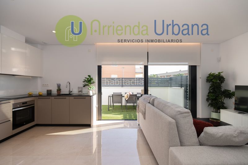 Foto a839fdd3-dbfa-4c03-9a41-e70e38318e85. Casa adossada amb calefacció aparcament piscina a Elche / Elx