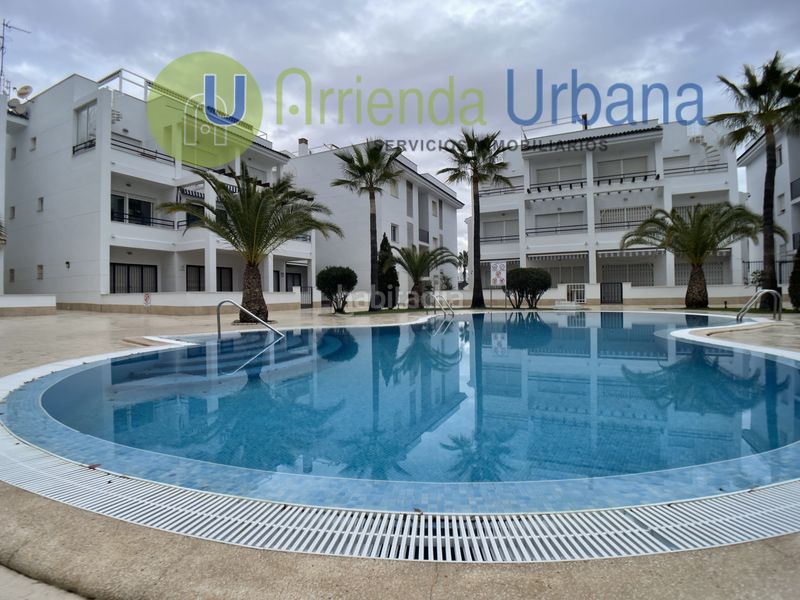 Foto c985c5f5-a23f-48d7-82d2-cd43342e862e. Lloguer pis amb calefacció aparcament piscina a La Veleta Torrevieja