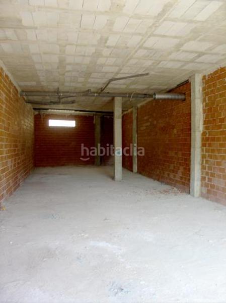 Foto 57e671f0-cc6f-427d-b559-42f6ee352d36. Local comercial a Poblets (els)