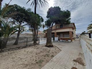 Terreny residencial a Les Bassetes - El Marjal. Solar en venta en primera linea de la playa de denia. el solar c