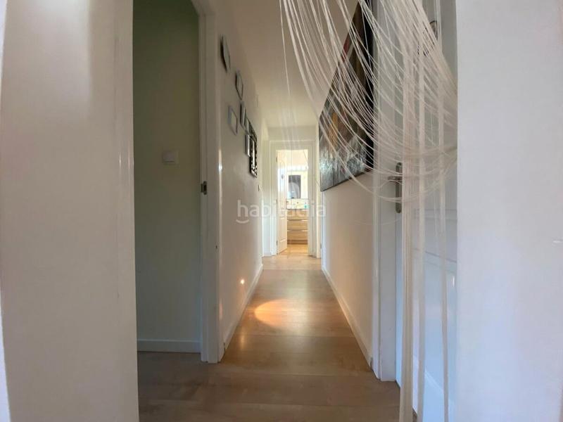 Foto 1ed3dda8-b247-4e81-ab48-573acede87ca. Apartamento este apartamento suena como un lugar maravilloso para vivir. está ubicado en una urbanización tranquila, lo que es perfecto si bus en Dénia