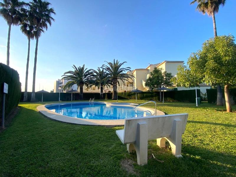 Foto 6d592ca2-5545-4ceb-be5d-3b20602a45dc. Apartamento este apartamento suena como un lugar maravilloso para vivir. está ubicado en una urbanización tranquila, lo que es perfecto si bus en Dénia
