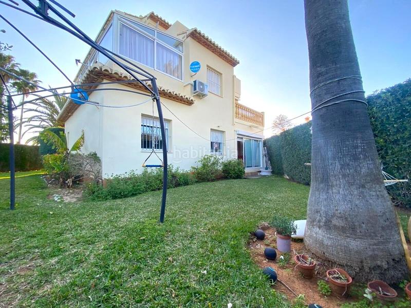 Foto da4d5a02-844e-4944-b46b-1a26a18ae630. Apartamento este apartamento suena como un lugar maravilloso para vivir. está ubicado en una urbanización tranquila, lo que es perfecto si bus en Dénia