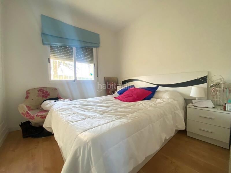 Foto fffba4eb-3094-4125-bed9-e8dfcb318d45. Apartamento este apartamento suena como un lugar maravilloso para vivir. está ubicado en una urbanización tranquila, lo que es perfecto si bus en Dénia