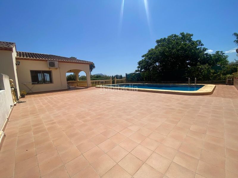 Foto cbceadf3-6d7b-4ec3-b71b-8ce5d627f244. Xalet amb calefacció piscina a Beniarbeig