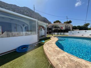 Chalet in El Montgó. Descubre este impresionante chalet de 111 metros cuadrados ubica