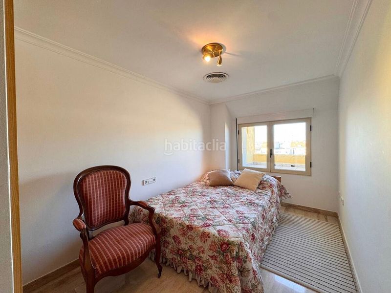 Foto f1db439b-b3f9-44da-9499-d78618a01b8c. Àtic amb calefacció aparcament piscina a Centro Urbano Dénia