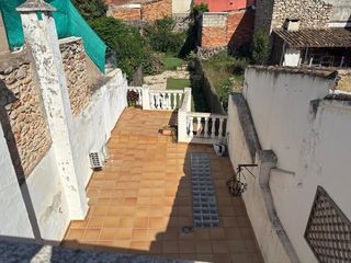 House in Centro. Se vende bonita y reformada casa de pueblo en el casco histórico
