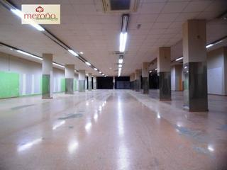 Lloguer Local Comercial a Ciutat Universitària. Local nuevo altabix