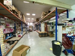 Nau industrial a San Crispín. Nave zona carrus