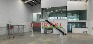 Nave industrial en Jubalcoi. Nave poligono torrellano