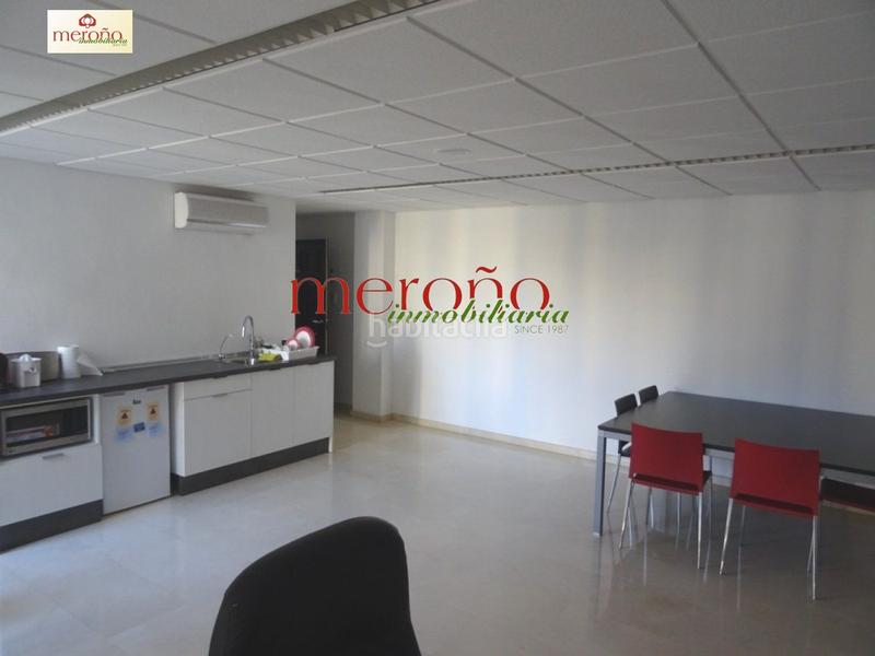 Foto 043c8195-580d-4500-a551-f047946a9760. Alquiler oficina s seminuevas edificio emblematico en Elche / Elx