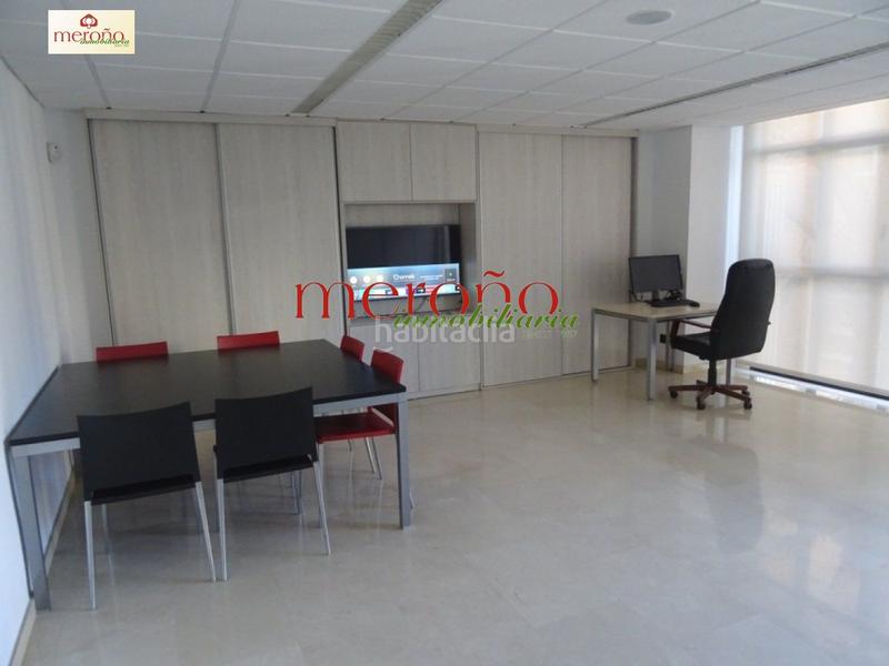 Foto c89e7cd6-dccd-4bde-ab72-4b0e9578e929. Alquiler oficina s seminuevas edificio emblematico en Elche / Elx