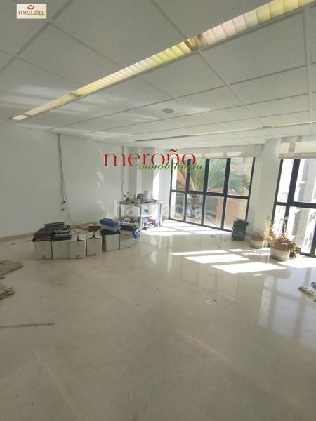 Foto e807f19d-27c2-43ab-a9ac-7a733e1fd810. Alquiler oficina s seminuevas edificio emblematico en Elche / Elx