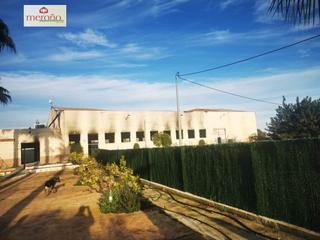 Nau industrial a Perleta - Maitino. Finca maitino