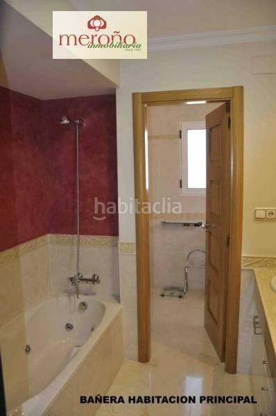 Foto 0e677c78-94cd-4cb6-a93d-d1e444c4e872. Chalet avec parking dans La Portalada Elche / Elx