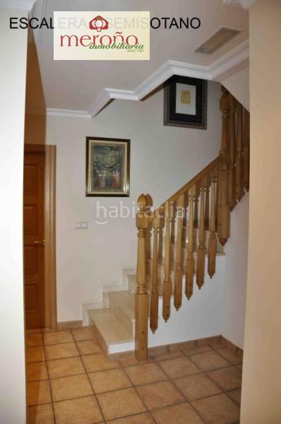 Foto 18d9ede8-18b5-4ae0-9e37-677a3b0d3f49. Chalet avec parking dans La Portalada Elche / Elx