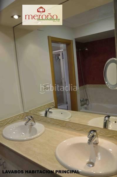 Foto f38bd846-8b47-41bb-9256-bf882b91714f. Chalet avec parking dans La Portalada Elche / Elx