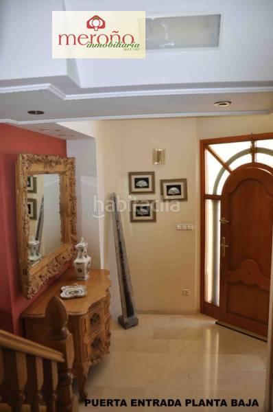 Foto fc8d6785-8a96-427e-86b2-01d5a9362fea. Chalet avec parking dans La Portalada Elche / Elx