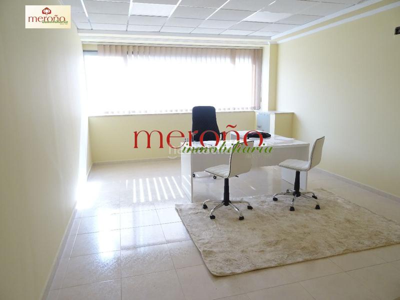 Foto 91d37d34-c5d4-4cf8-8962-36548e874787. Location bureau dans San Crispín Elche / Elx