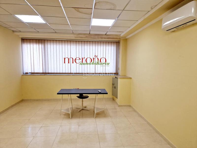 Foto 36e8af79-7f93-4af0-ad09-c25b495322de. Rent office space in San Crispín Elche / Elx