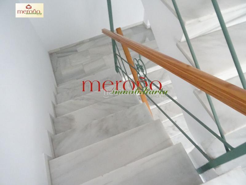 Foto 490b251c-4f72-412f-8aaf-fb1ce8e80962. Rent office space in San Crispín Elche / Elx