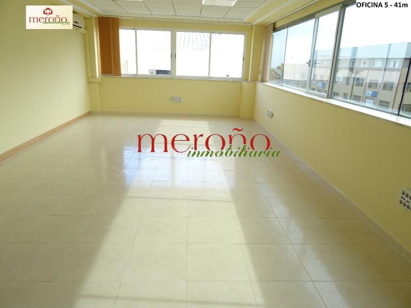 Foto de4a1003-eef9-49e5-8f23-c8f43599fafc. Rent office space in San Crispín Elche / Elx