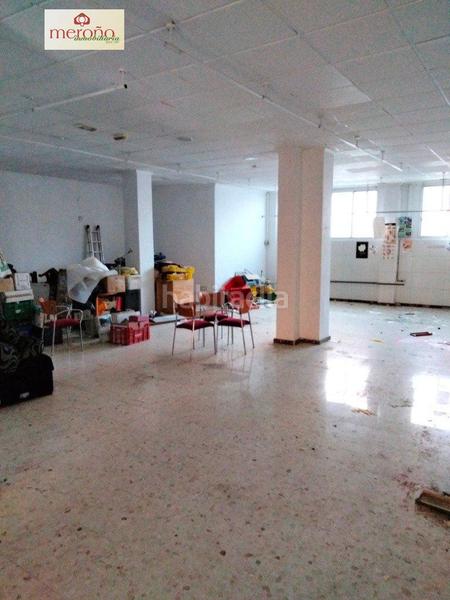 Foto 6c779d89-3fac-49c6-8fda-9a486b61e0e9. Alquiler local comercial local plaza crevillente en Elche / Elx