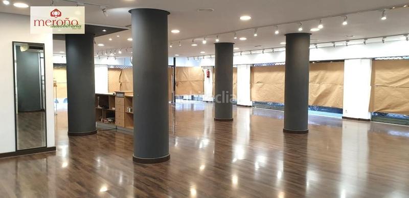 Foto 5d0fe650-a78c-4a2d-9265-60f0233ea4ae. Alquiler local comercial local plaza barcelona en Elche / Elx