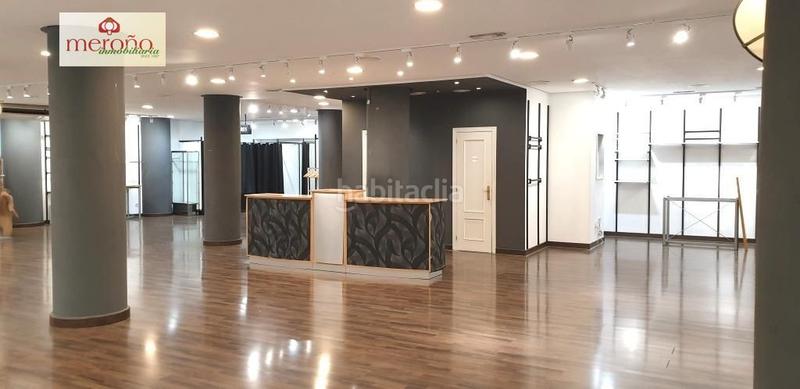 Foto fadfc819-b321-477f-be0f-19f559407cfa. Alquiler local comercial local plaza barcelona en Elche / Elx