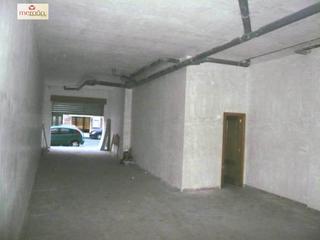 Locale commerciale in Sector V