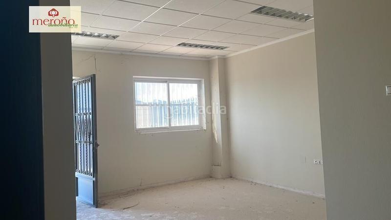 Foto a1b33827-8ba1-4a00-bbba-f7ffb0b164f1. Bâtiment à usage industriel dans Cox