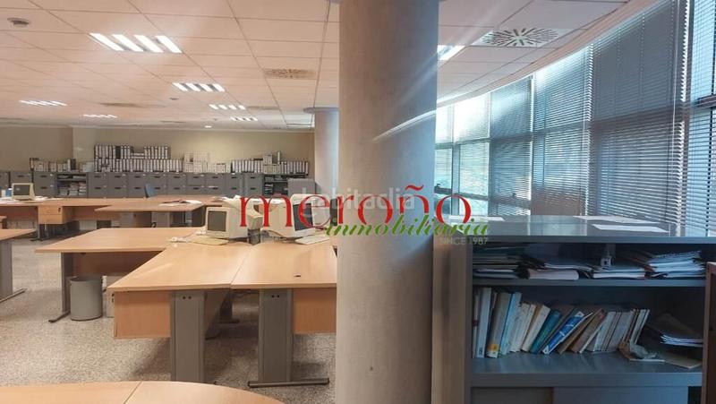 Foto 63951184-2e9a-421a-8756-ba6bf8bf2b1a. Rent office space in Sector V Elche / Elx