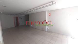 Lloguer Local Comercial a Centro. Local centro