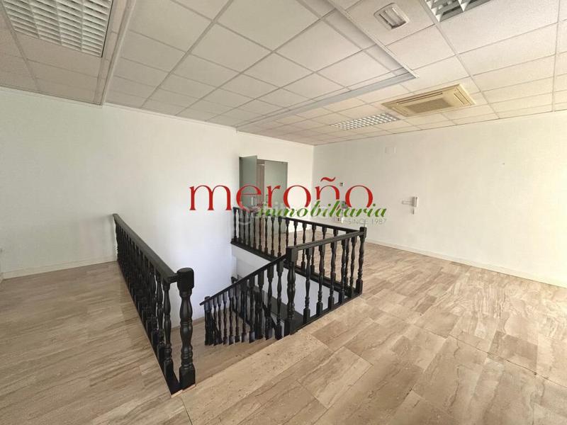 Foto 72904a04-0212-4234-893f-a8c9bd039167. Miete büro in Torrellano Elche / Elx