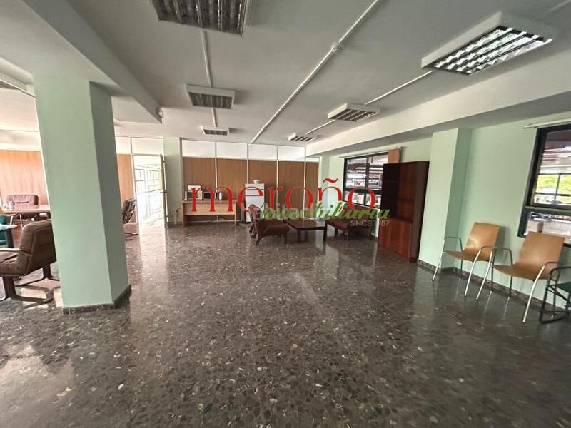 Foto b977137d-fbe2-43f4-8be6-7f1cf602731f. Rent office space with heating in Torrellano Elche / Elx