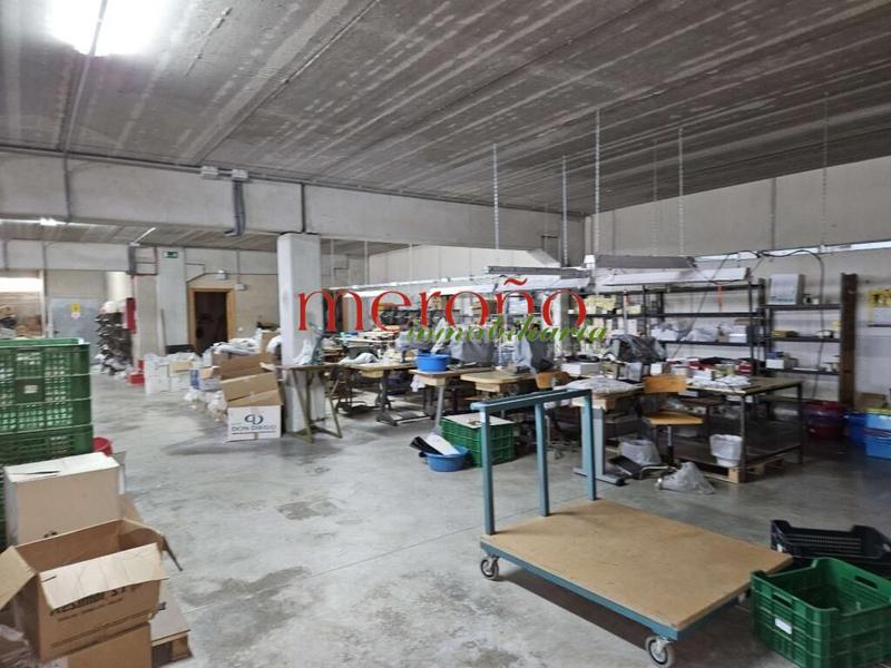 Foto 2b885e27-7082-40a3-b30c-d507535dbe25. Capannone industriale in Plaza Castelar - Mercado Central Elda