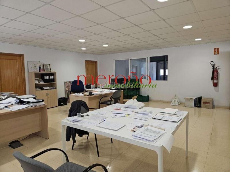 Foto 685a9a13-20b8-483a-9a9d-432c39309afb. Capannone industriale in Plaza Castelar - Mercado Central Elda