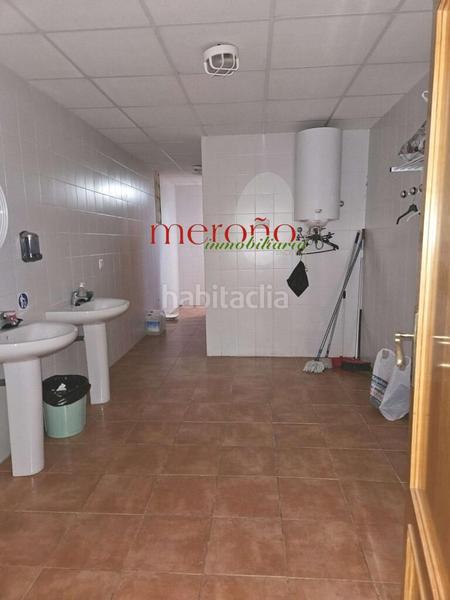 Foto e5c12091-57e6-45f8-a38a-a7d2f27418f9. Capannone industriale in Plaza Castelar - Mercado Central Elda