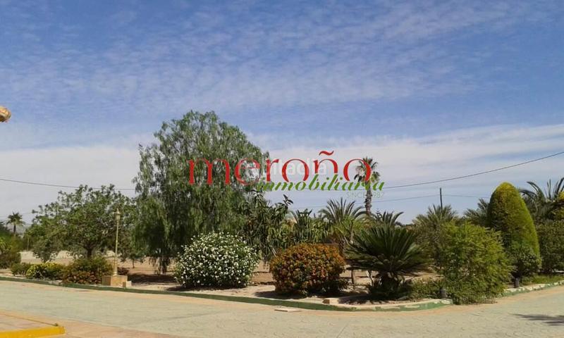 Foto befce3b1-3ecb-4e76-8095-a0131d503cf3. Chalet with parking in Alzabares Elche / Elx