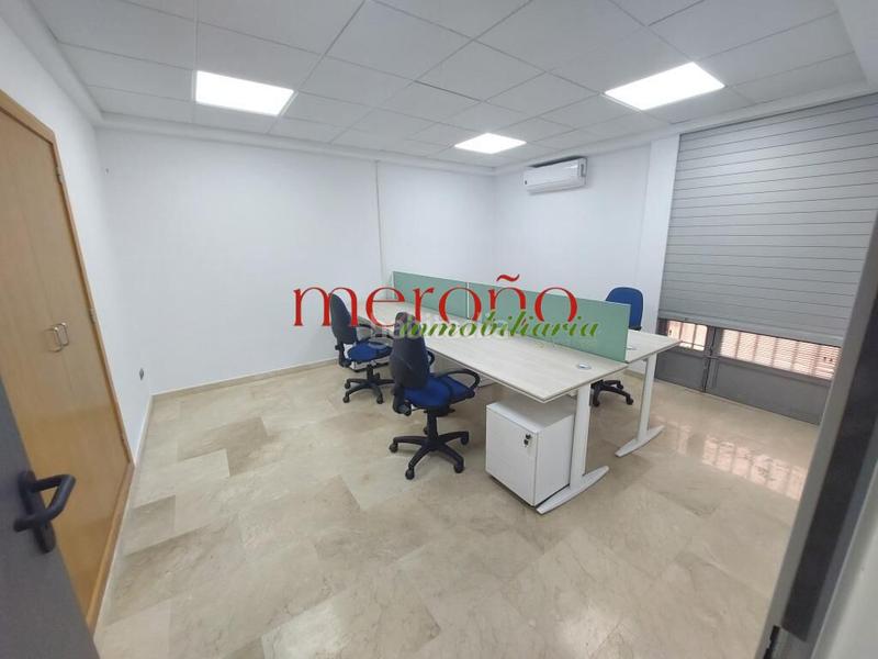 Foto 42711f5f-da46-4149-8719-19fc86d89495. Miete büro in Alzabares Elche / Elx