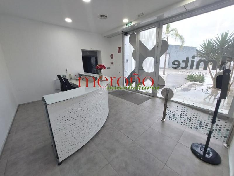Foto 8d9650ea-0e46-4461-a310-b877b9335c37. Miete büro in Alzabares Elche / Elx