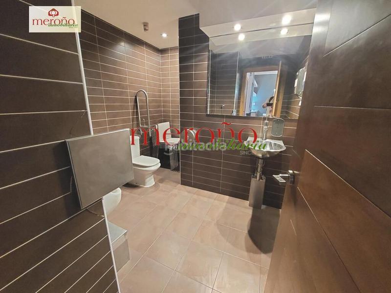 Foto a4d6a0e8-609f-4c2c-8940-29da6615410a. Rent business premise in El Travaló - Martínez Valero Elche / Elx