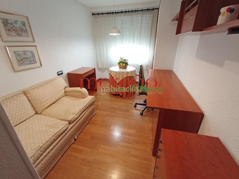 Foto 0003cc1d-fb06-43ba-b0c8-36059e91ba31. Location appartement dans Centro Elche / Elx
