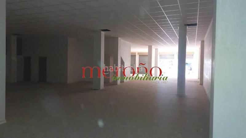 Foto 501caad7-795d-4c35-a38e-2f5de7af1199. Lloguer local comercial a Peña de las Águilas Elche / Elx