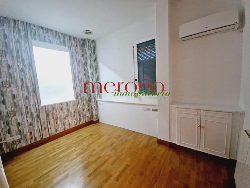 Foto ee999495-2c29-4540-adda-d5eb054ac6f9. Piano terra con riscaldamento parcheggio in Centro Elche / Elx