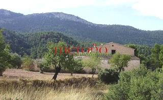 Masia a Castalla. Finca castalla
